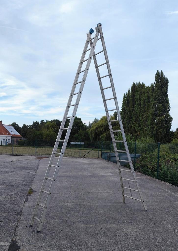 Ladder 2x16, Doe-het-zelf en Bouw, Ladders en Trappen, Zo goed als nieuw, Ladder, Ophalen