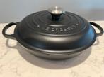 Nouveau Le Creuset Campagnard 26 cm, Neuf, Enlèvement ou Envoi, Poêle à frire ou Sauteuse, Plaque céramique