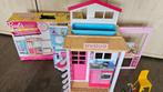 BARBIE huis met 2 verdiepingen - inklapbaar + originele doos, Kinderen en Baby's, Ophalen, Gebruikt, Barbie