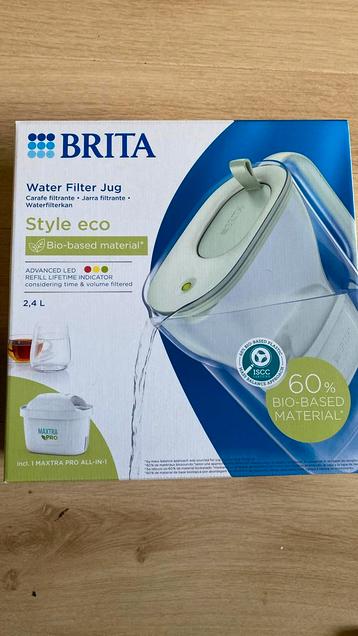 Carafe filtrante à eau Brita disponible aux enchères