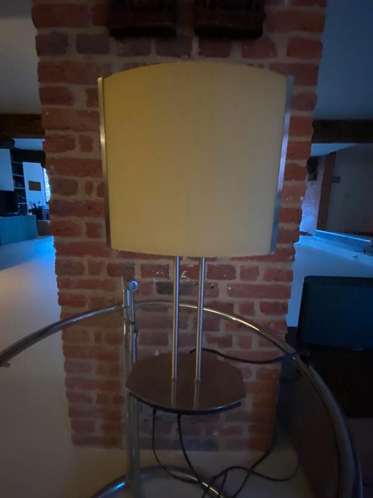 Lampe de table design vintage des années 90, Maison & Meubles, Lampes | Lampes de table, Comme neuf, Enlèvement