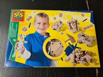 SES creative Timmerspel beschikbaar voor biedingen