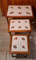 Antieke tegeltafeltjes 3 stuks - goede staat, Huis en Inrichting, Ophalen