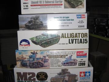 lot bouwdozen van tanks op 1/35 ( 5 stuks ) beschikbaar voor biedingen