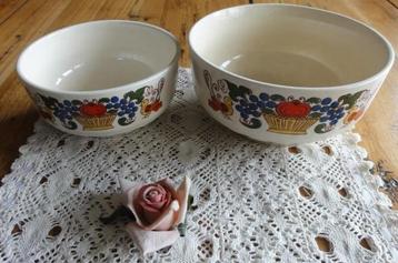 2 Vintage nestschalen met mand met druiven en vogeltjes, Enlèvement ou Envoi