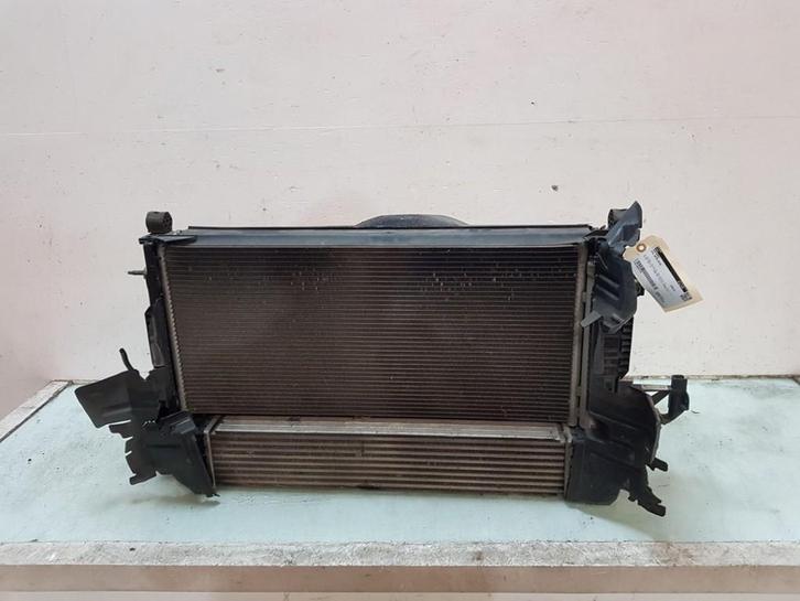 RADIATEUR COMPLEET Opel Astra K Sports Tourer, Auto-onderdelen, Airco en Verwarming, Opel, Gebruikt