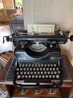 Typemachine met vintage handleiding, Diversen, Typemachines, Zo goed als nieuw