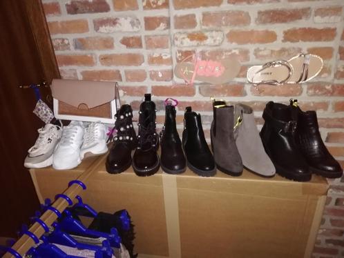 SCHOENEN maat 36-37 amper gedragen, Kleding | Dames, Schoenen, Zo goed als nieuw, Ophalen