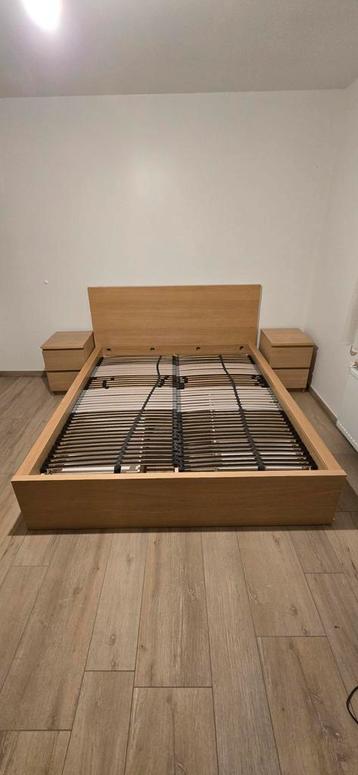 Ikea lit malm 160 x 200 avec sommier 2tiroirs table de nuit, Enlèvement, Comme neuf, 160 cm