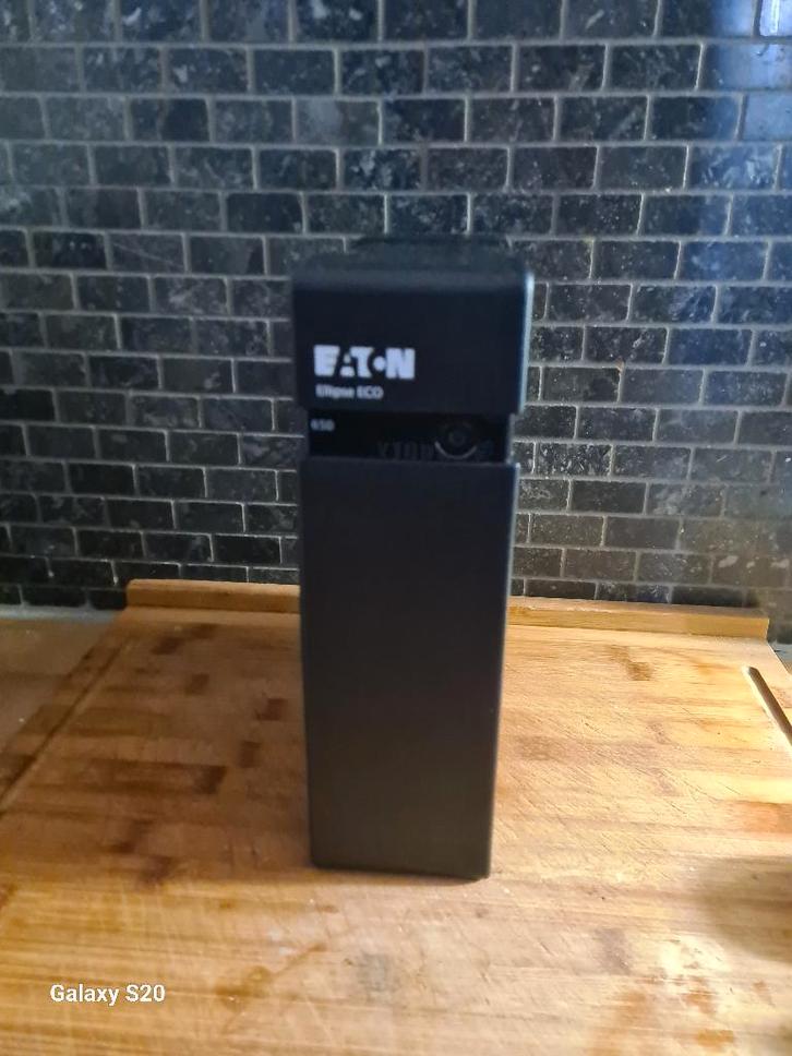 EATON Ellipse ECO 650 omvormer, Computers en Software, Noodvoedingen (UPS), Gebruikt, Ophalen of Verzenden