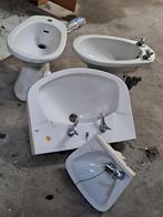 KERAMISCHE SPOELBAK EN BIDET IN ZEER GOEDE STAAT MAAK EEN BO, Gebruikt, Steen, Wastafel