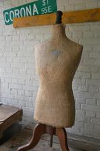 antieke paspop, Ophalen