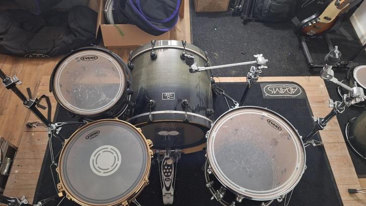 Adams 8000 fusion drumkit, Muziek en Instrumenten, Drumstellen en Slagwerk, Zo goed als nieuw, Overige merken, Ophalen