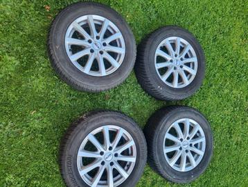 Jantes kia sportage hyundai pneus neige 215/60/16 beschikbaar voor biedingen