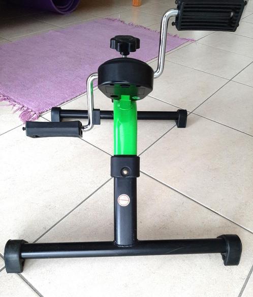 Te koop: Pedalo van "Escapo" met calorieteller op plooibaar., Sport en Fitness, Overige Sport en Fitness, Gebruikt, Ophalen
