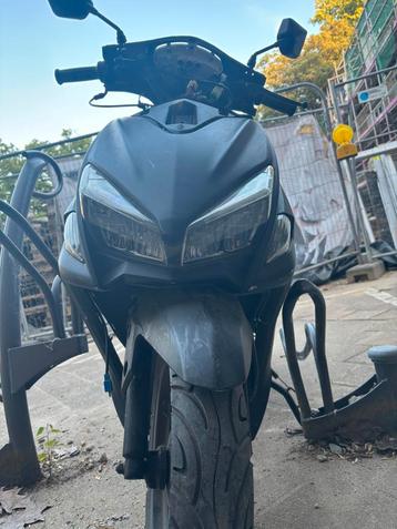Scooter 50 cc beschikbaar voor biedingen