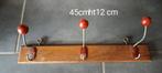 Oude kapstok
Gemaakt van hout
45 cm, Antiek en Kunst, Ophalen of Verzenden