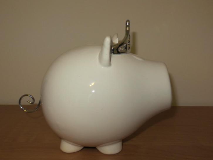 Spaarpot Salt & Pepper - S&P oink - Queen (koningin), Verzamelen, Spaarpotten, Zo goed als nieuw, Overige thema's, Ophalen