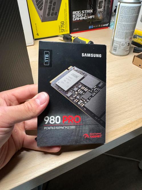 Samsung 980 Pro 1TB NVMe SSD, Computers en Software, Harde schijven, Zo goed als nieuw, Desktop, Intern, SSD, Overige aansluitingen