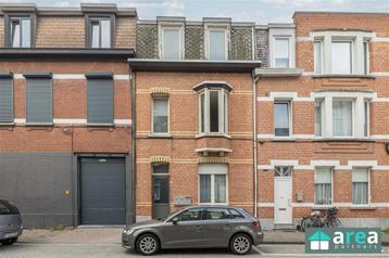 Opbrengsteigendom te koop in Hoboken, 3 slpks beschikbaar voor biedingen