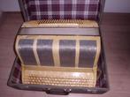 vintage accordeon, Gebruikt, Knopaccordeon, 120-bas, Met riemen