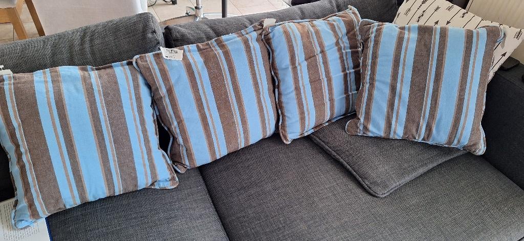 Coussins neufs avec étiquettes (40x40), Maison & Meubles, Accessoires pour la Maison | Coussins, Enlèvement ou Envoi, Neuf, Bleu