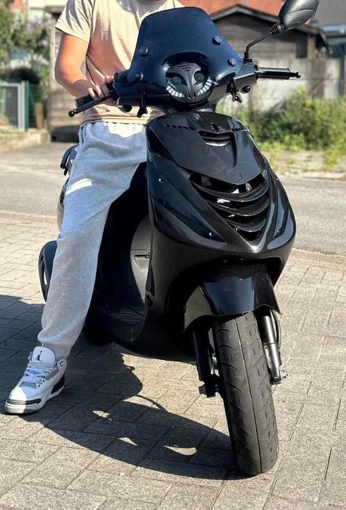 ZIP PIAGGIO, Fietsen en Brommers, Scooters | Piaggio, Zo goed als nieuw, Zip, Klasse B (45 km/u), Benzine, Ophalen