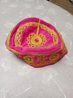 Chapeau oriental rose, Enlèvement ou Envoi, Chapeau