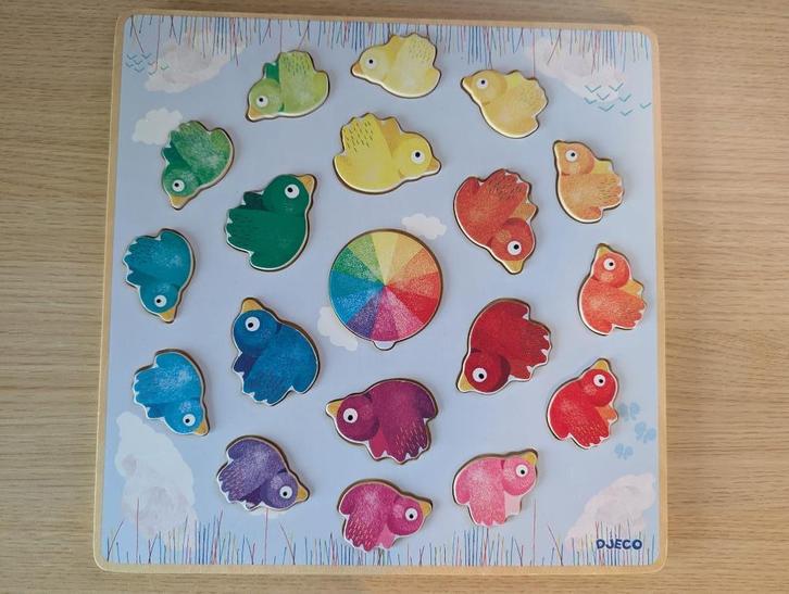 Houten legpuzzel Djeco, kleuren herkennen, Kinderen en Baby's, Speelgoed | Kinderpuzzels, Zo goed als nieuw, 10 tot 50 stukjes