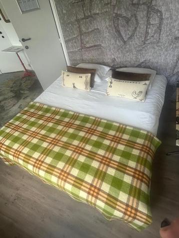Hotelbedden (boxsprings) beschikbaar voor biedingen