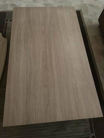 Salontafel beschikbaar voor biedingen