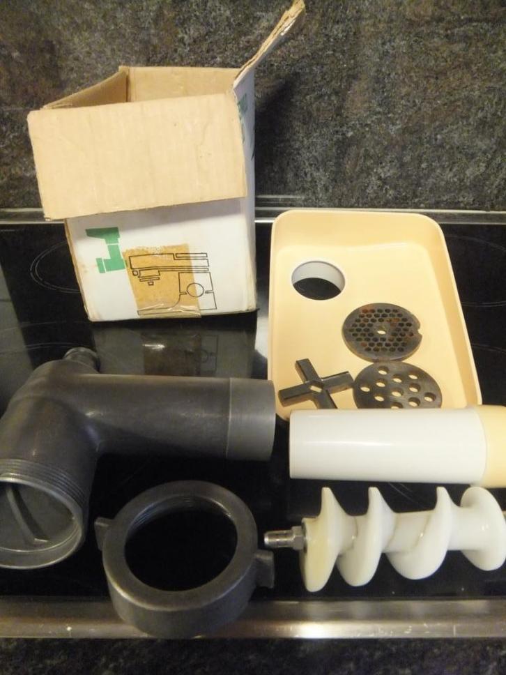 vleesmolen kenwood, Antiek en Kunst, Antiek | Keukengerei, Ophalen of Verzenden