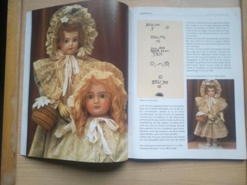 boek: antieke poppen - Agnes Melger, Livres, Loisirs & Temps libre, Utilisé, Fabrication de poupées, Envoi