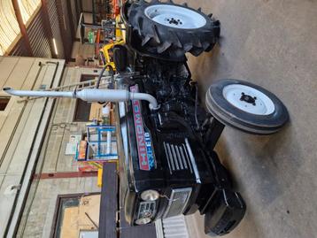 Hinomoto E18-tractor met aftakas en lift  beschikbaar voor biedingen