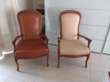 2 sièges anciens, chaises, fauteuil, cuir, tissu, assise anc