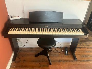 Roland HP 136 digitale piano