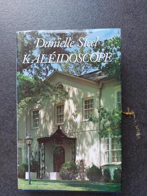 Danielle Steel - Kaléidoscope (grand format), Livres, Romans, Comme neuf, Amérique, Enlèvement ou Envoi