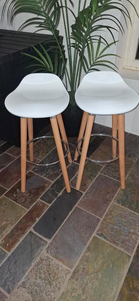 Barkruk Set van 2 Scandinavisch design, Huis en Inrichting, Barkrukken, Nieuw, Hout, Kunststof, Metaal, 2 krukken, Ophalen