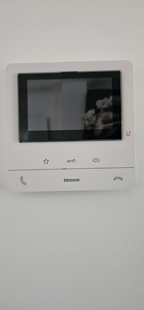 Btcino Interphone Parlophone - kleurenscherm - Class100 V16B, Doe-het-zelf en Bouw, Thermostaten, Ophalen