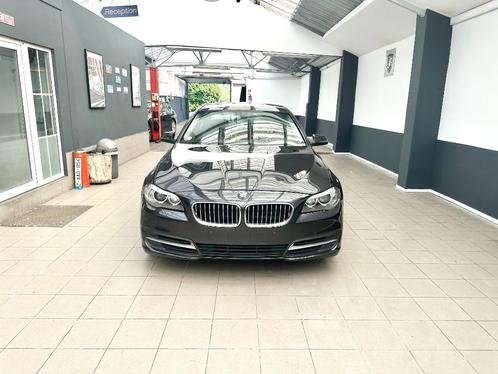 BMW 530 d Bte Aut 03/2014 "294.000Km" Carnet BMW Euro 6b, Auto's, BMW, Bedrijf, Te koop, 5 Reeks, ABS, Adaptieve lichten, Adaptive Cruise Control