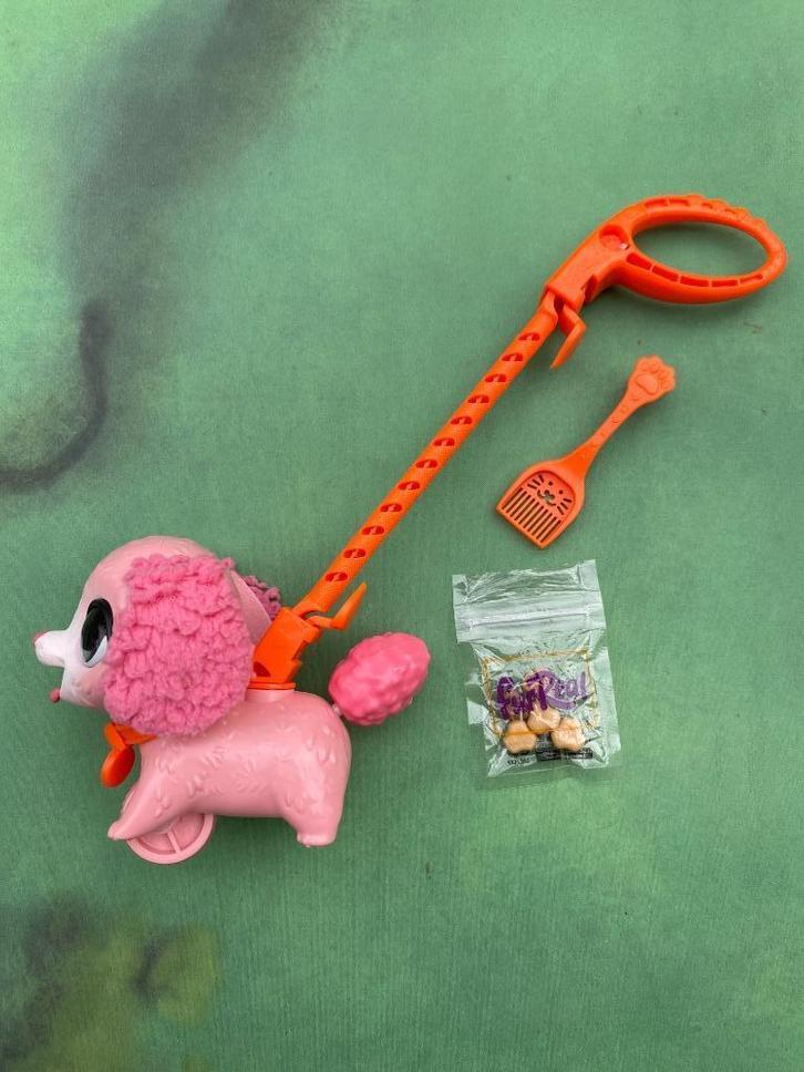 Fur Real Poopalots Hondje roze (klein diertje), Kinderen en Baby's, Speelgoed | Knuffels en Pluche, Zo goed als nieuw, Hond, Ophalen of Verzenden