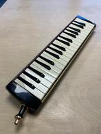 Suzuki Pro-37 melodica, Muziek en Instrumenten, Blaasinstrumenten | Overige, Ophalen, Zo goed als nieuw, Overige soorten, Met koffer of draagtas