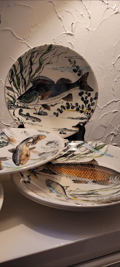 Service 12 assiettes Gien Chambord décor poissons, Antiek en Kunst, Antiek | Servies compleet, Ophalen of Verzenden