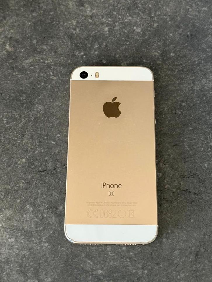 Apple iPhone SE gold 64GB (1e generatie), Télécoms, Téléphonie mobile | Apple iPhone, Utilisé, 64 GB, Sans abonnement, iPhone SE (2016)