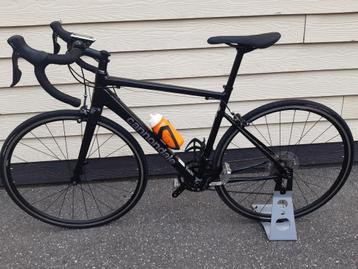 Canondale. Noir avec deux pédales. Avec GPS pour vélo Garmin, Enlèvement, Comme neuf