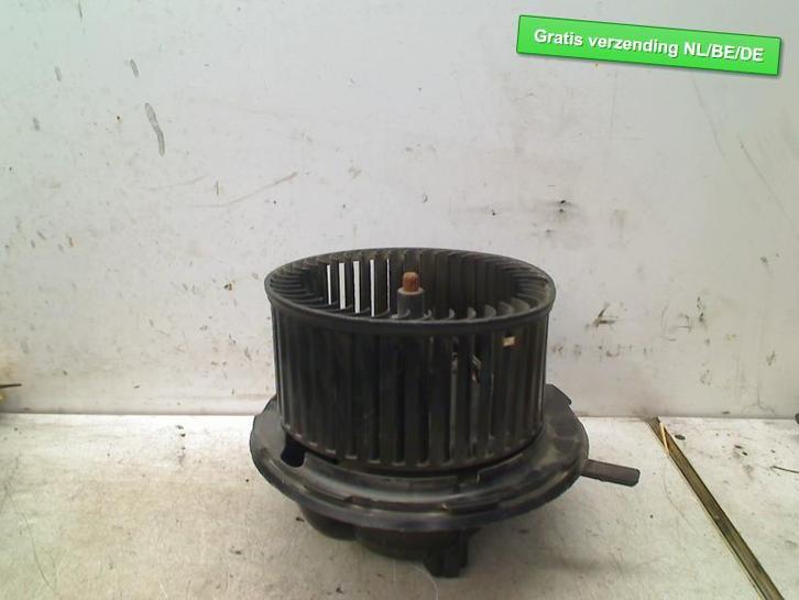 KACHEL VENTILATORMOTOR Volkswagen Golf V (1K1) (3C1820015J), Auto-onderdelen, Airco en Verwarming, Volkswagen, Gebruikt