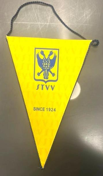 STVV Sint-Truiden vintage voetbal vaandel beschikbaar voor biedingen