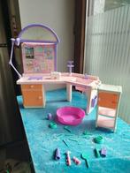 Barbie dierenkliniek, Kinderen en Baby's, Speelgoed | Poppenhuizen, Ophalen of Verzenden, Zo goed als nieuw