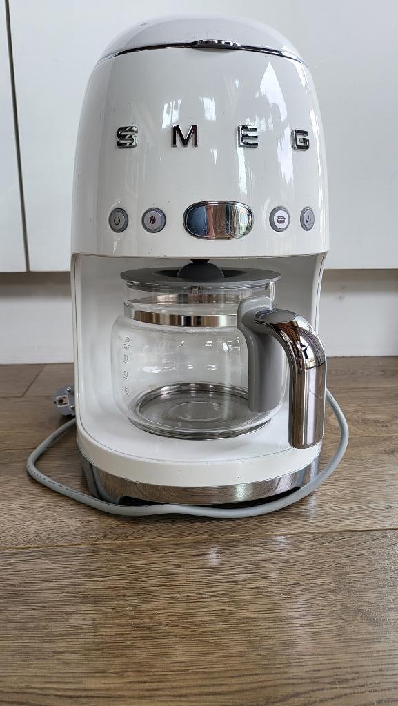 SMEG Koffiezetapparaat, Huis en Inrichting, Keuken | Keukenbenodigdheden, Gebruikt, Ophalen