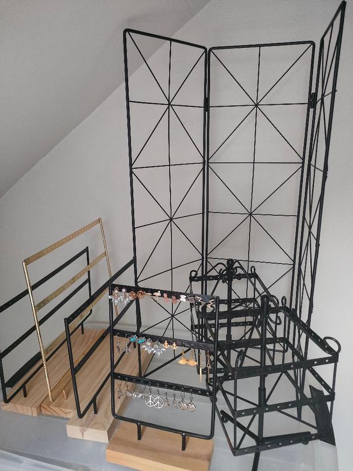 sieraden display, Handtassen en Accessoires, Overige Accessoires, Zo goed als nieuw, Ophalen of Verzenden